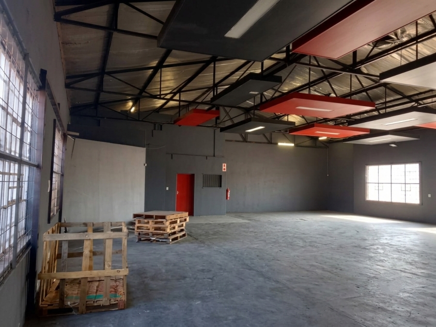 To Let Commercial Property for Rent in Zinniaville North West